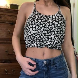 wrinkly cropped floral tank
